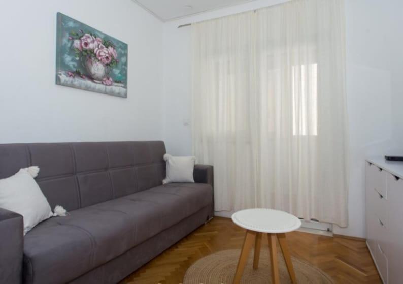 Michael Apartment Omis Exterior photo